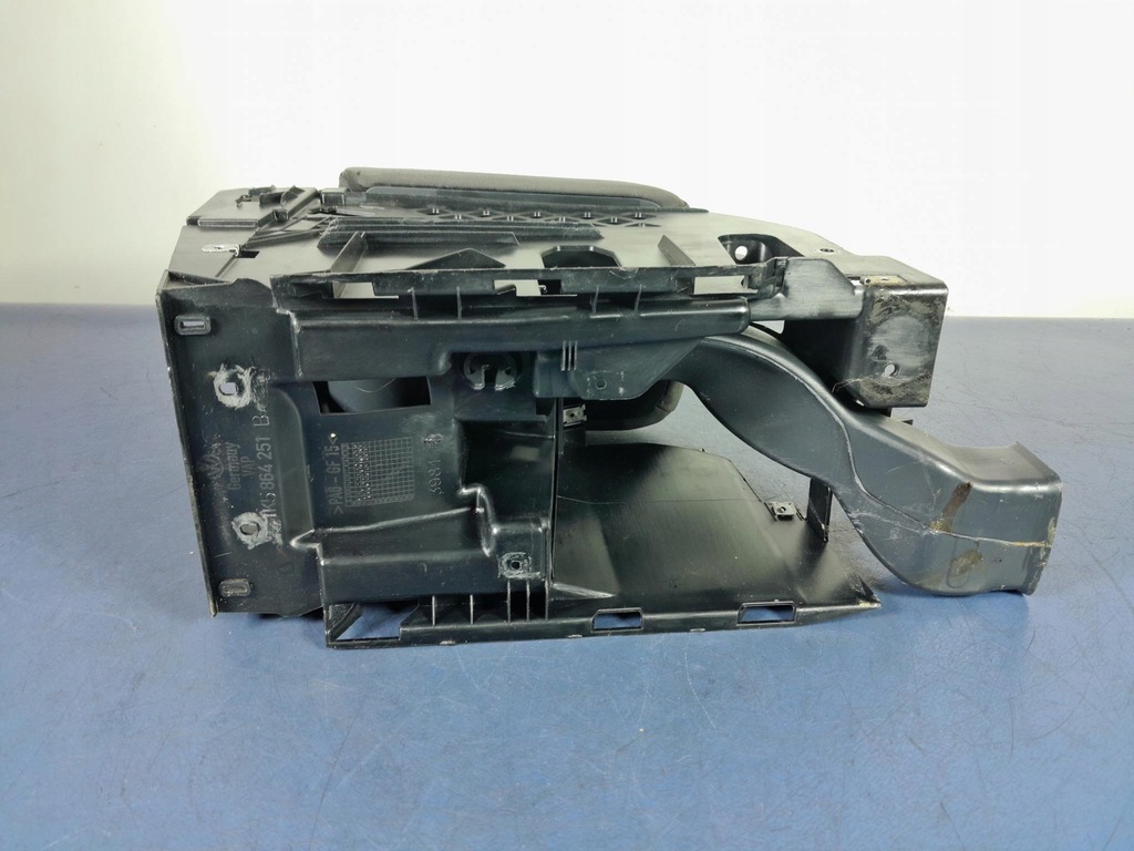 фото №4, Vw golf v туннель средний подлокотник 1k5864251b