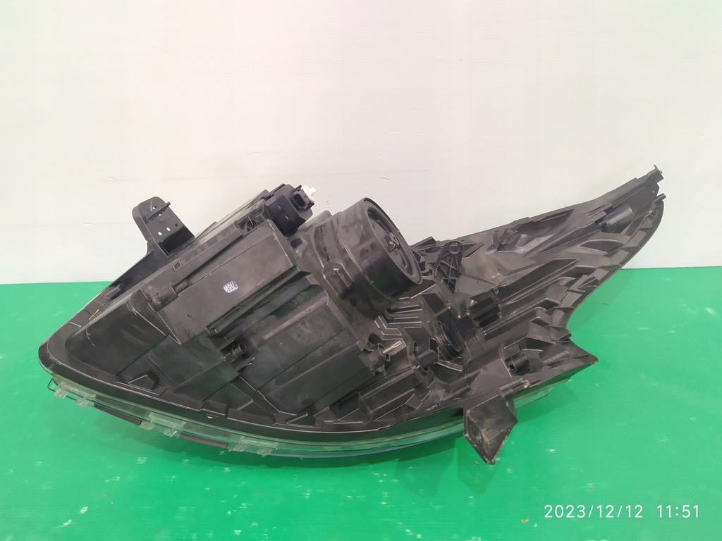 фото №15, Лампа правая передняя opel vivaro 93867948