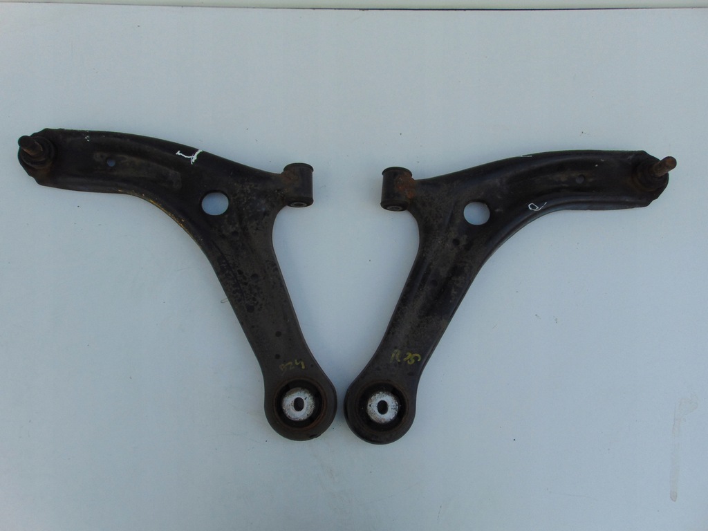 фото №1, Ford fiesta mk7 рычаг передний левый