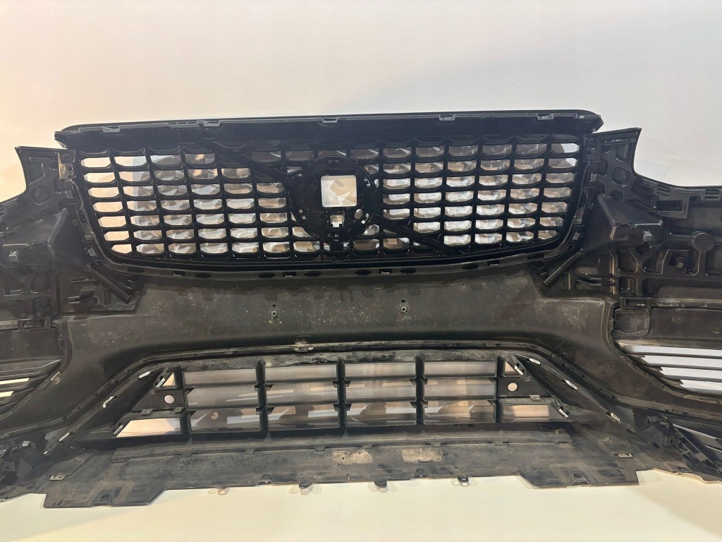 Volvo xc90 2 r-design рестайлинг  бампер передний- 18063 Доставка