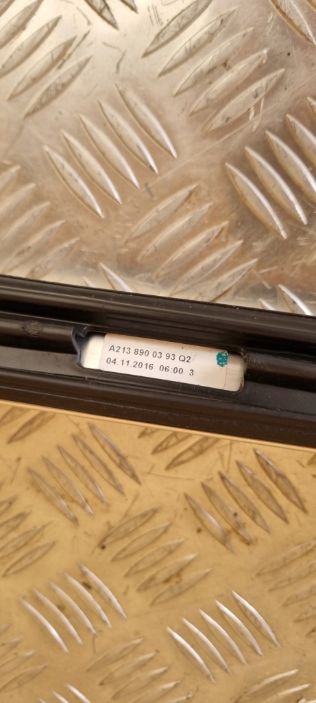 Mercedes w213 рейлінги дахові комплект ліва + права a2138900493 a2138900393 Київ