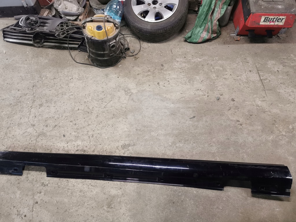 фото №1, Mercedes w246 левая молдинг порог a2466901340