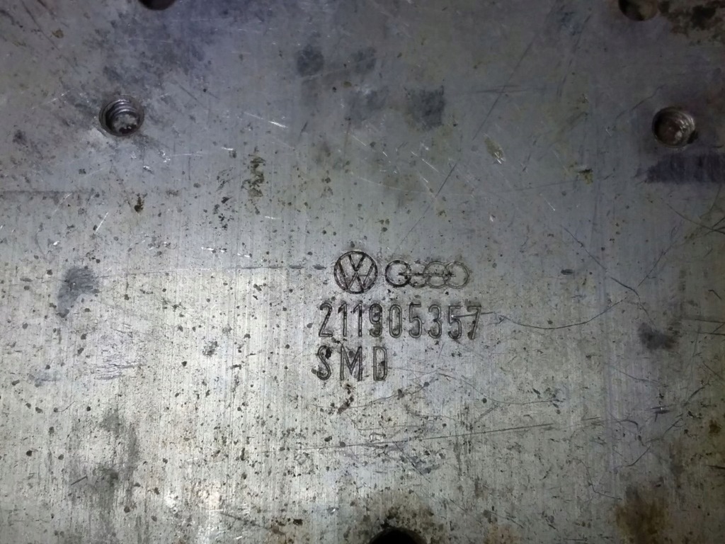 фото №4, 1989 volkswagen golf ii модуль запалювання 211905351d