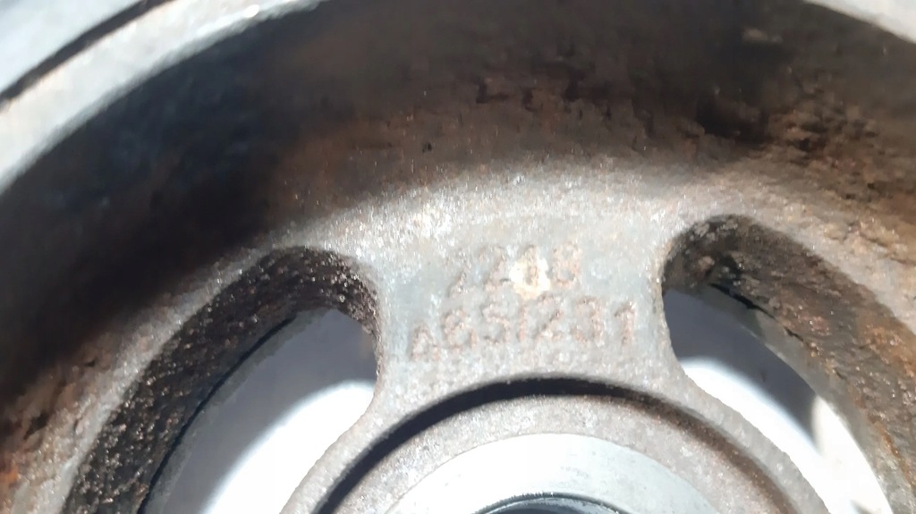 фото №6, Volvo v50 2005 шківи