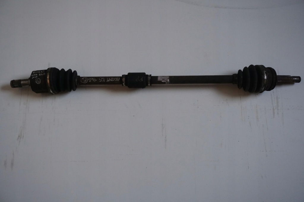 фото №1, Hyundai accent ii приводной вал правая шарнир 1.3 бензин 49500-1c361