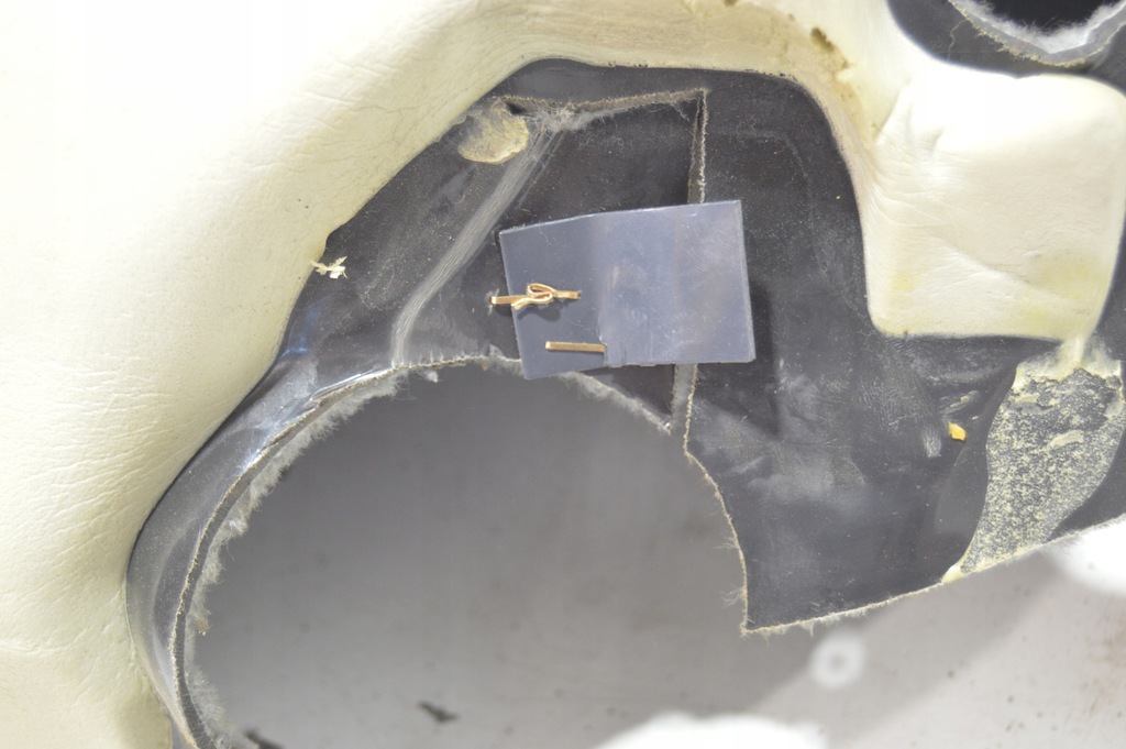 фото №7, Обшивка коврик левый szary водителя mercedes w140 s klasa c140 1406800140