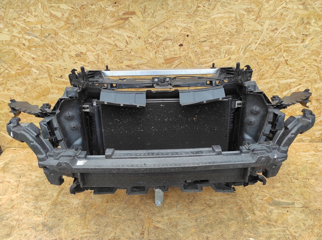 фото №1, Pas передній радіатор audi q7 4m 3.0 tdi