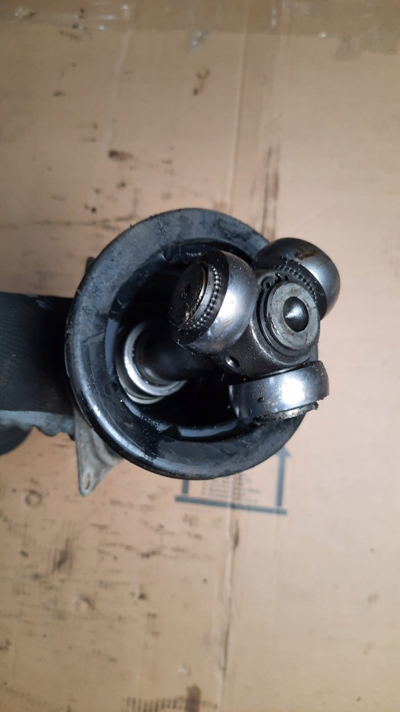 Приводной вал левая renault laguna 1 2.2d 99r Оригинал