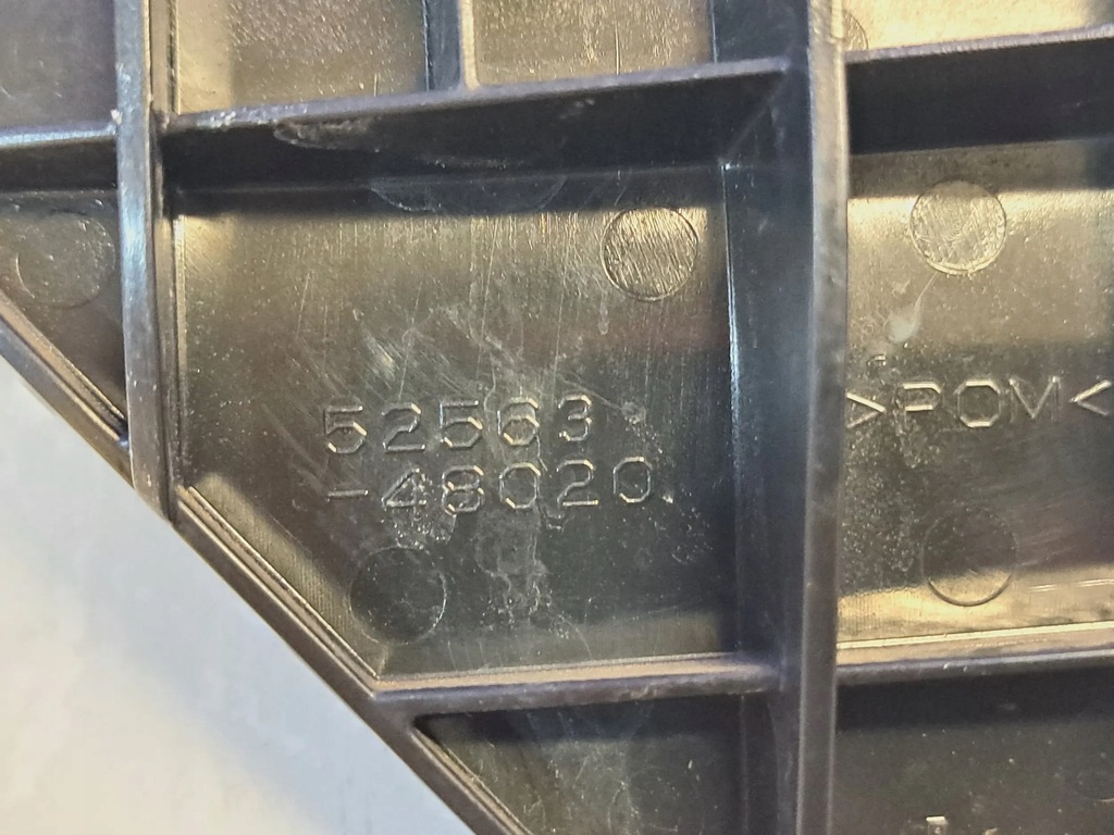 фото №4, Lexus rx 450h 2021 левая сторона элементы крепёжные