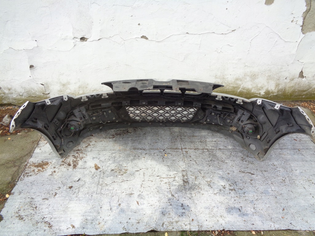 Бампер перед renault megane 3 3 gt рестайлинг  11-13 Оригинал