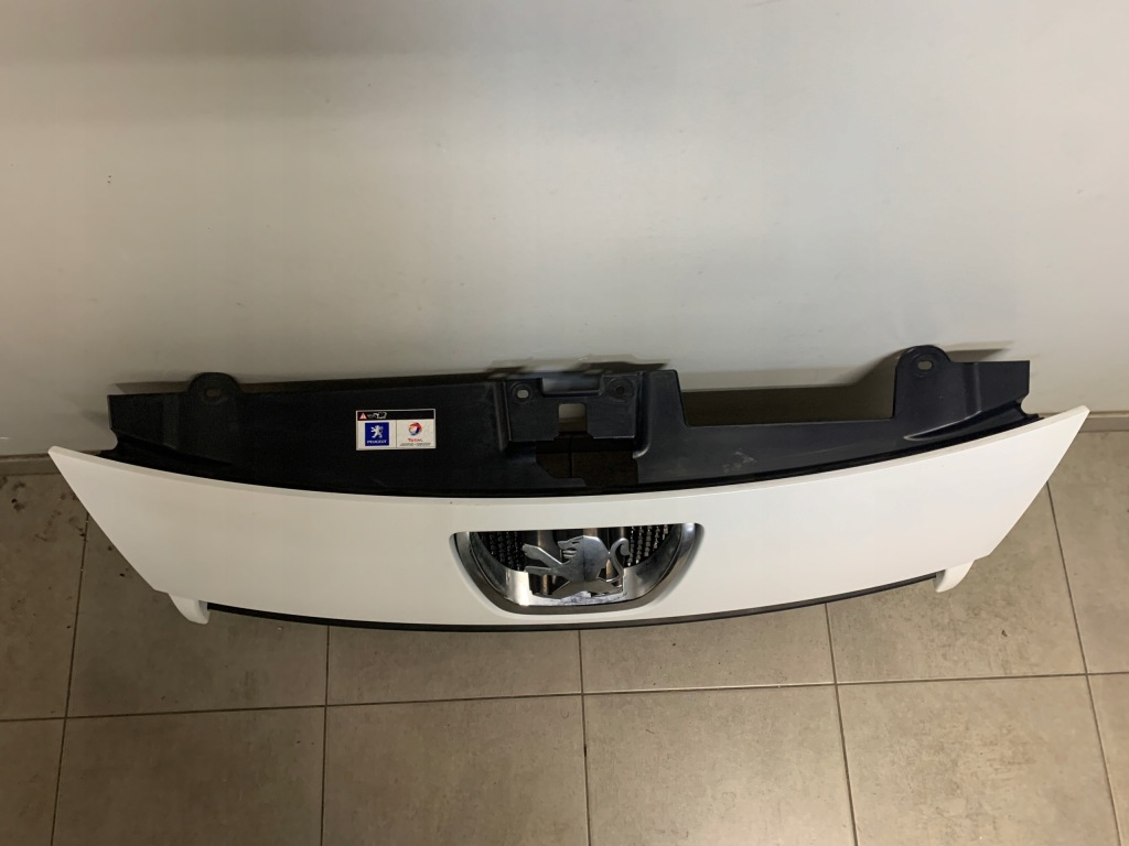 фото №2, Peugeot expert передняя решётка радиатора решётка радиатора