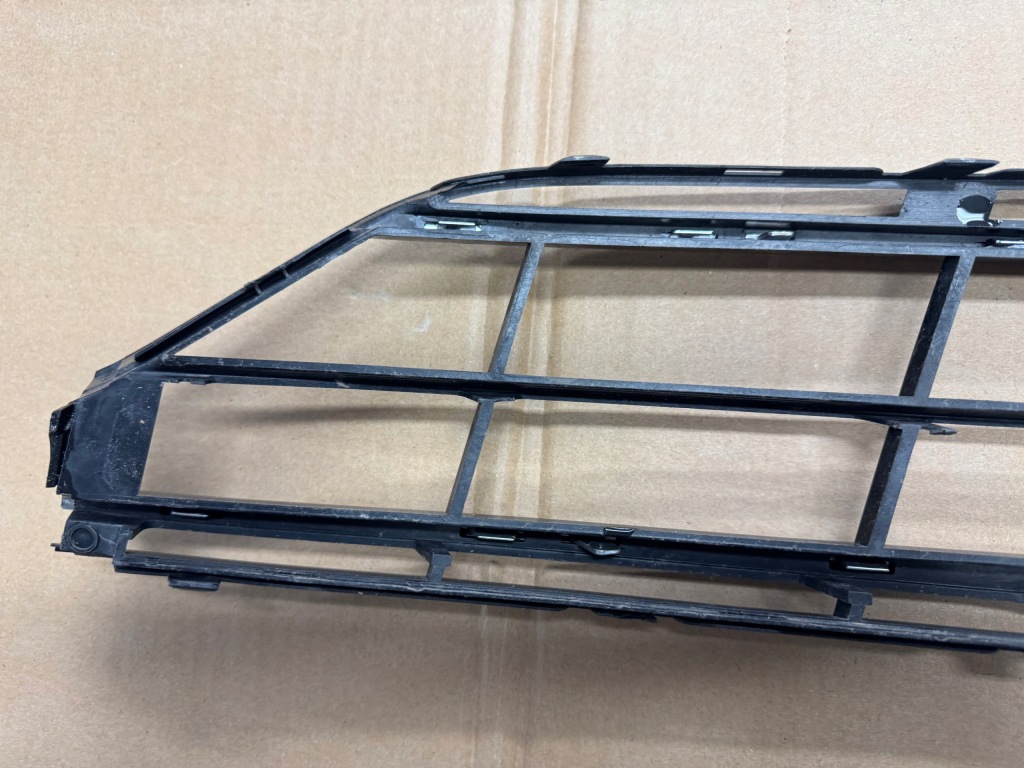 фото №6, Бампер решітка права перед audi a8 4h d4 lift оригінал