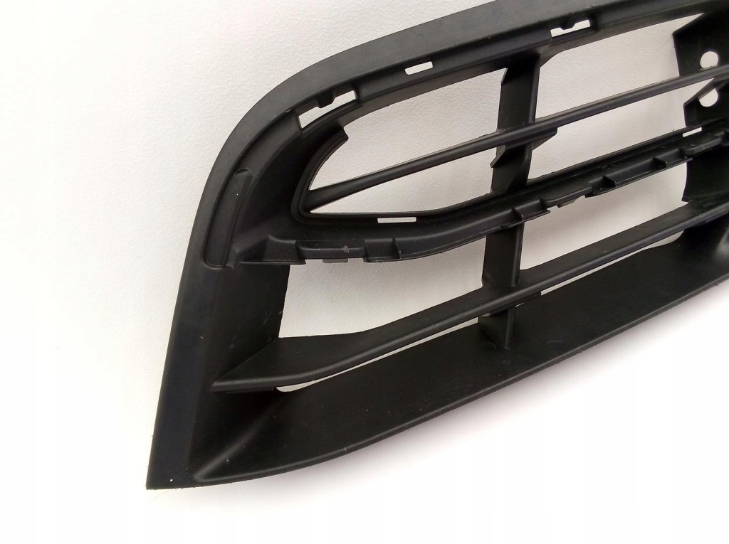 фото №8, Решётка бампера левая bmw 5 f10 51117331731
