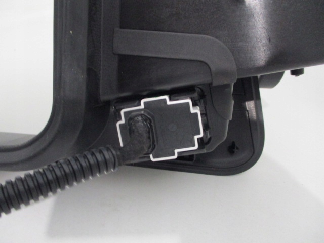 Ds3 crossback e-tense крышка топлива 9827409480 Киев