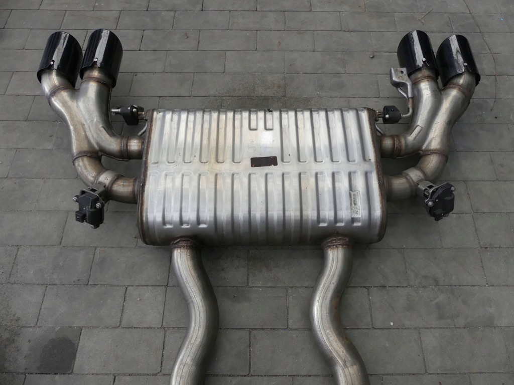 Bmw x3m f97 гаситель выхлоп 8093525 8093532 8093521 7885274 9500610 8088819 с Разборки