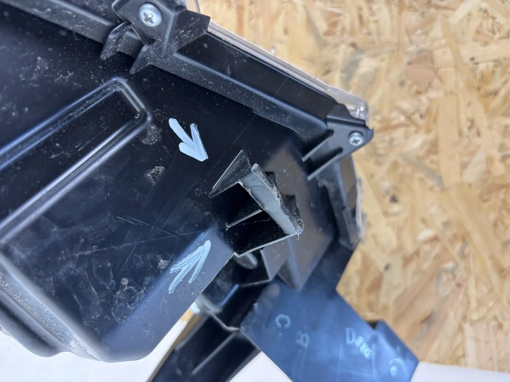 фото №11, Toyota corolla cross 2022 лампы передние