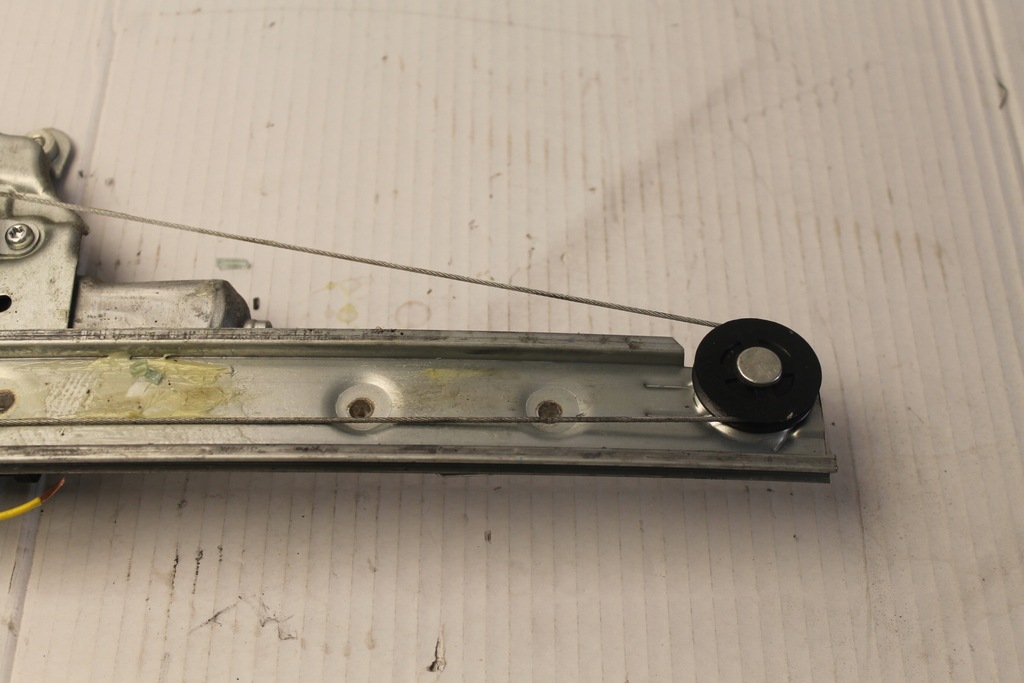 фото №8, Підйомник скло лівий перед suzuki grand vitara ii