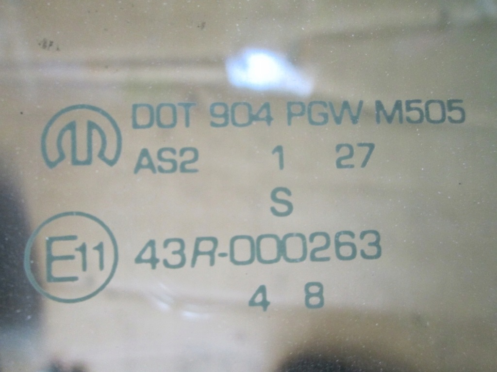 фото №14, Chrysler town country 11 стекло правая перед w дверь передняя пассажира carava