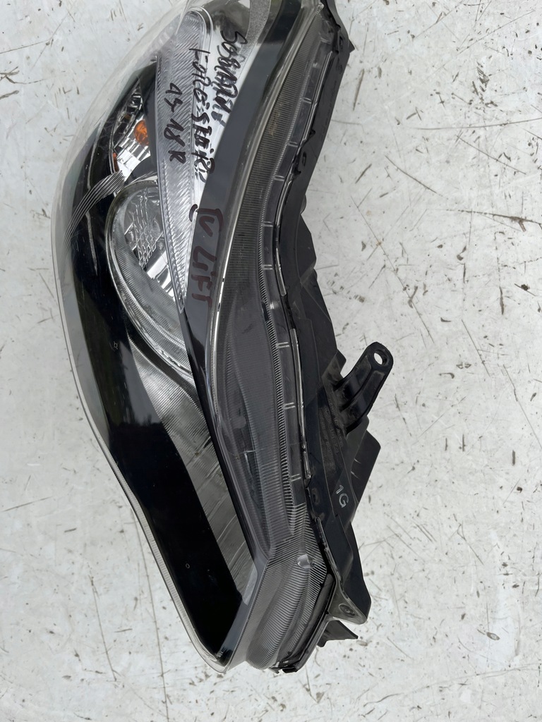 фото №1, Subaru forester 13-18 лампа права ксенон