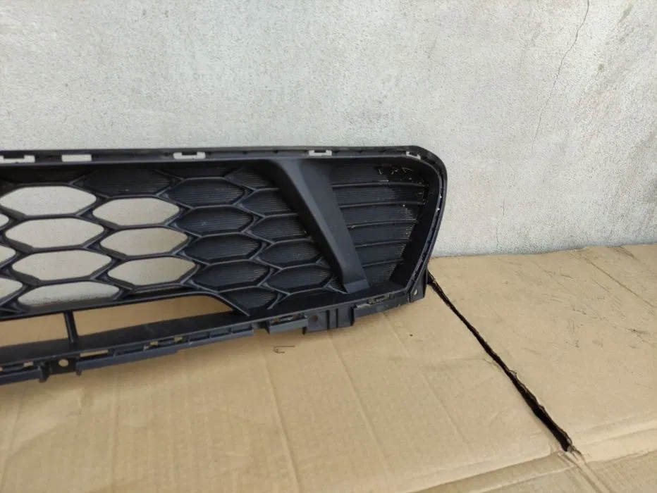 фото №5, Решётка бампера средняя kia cee'd iii