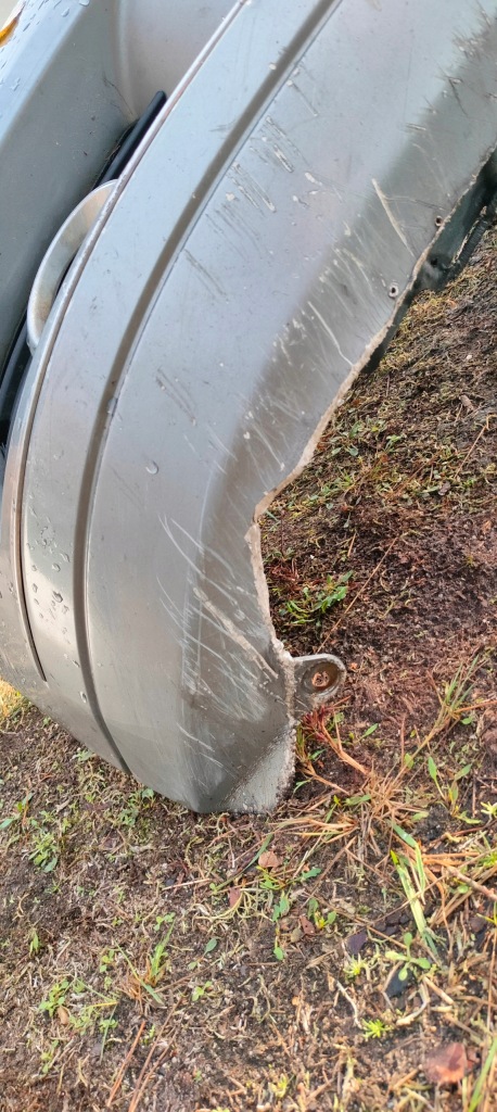 Бампер перед передний комплектный  mercedes w204 c klasa pdc Недорого