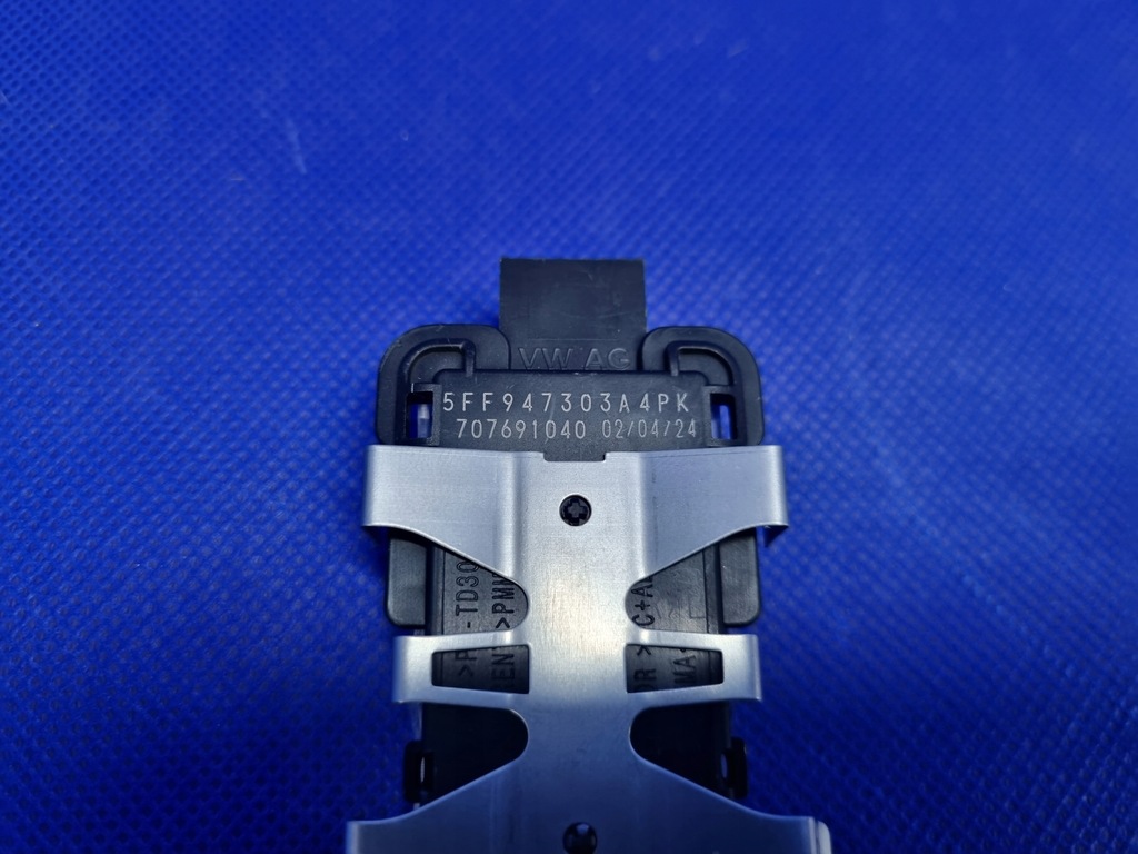 фото №8, Cupra formentor лампа освещение салона led оригинал 5ff947303a