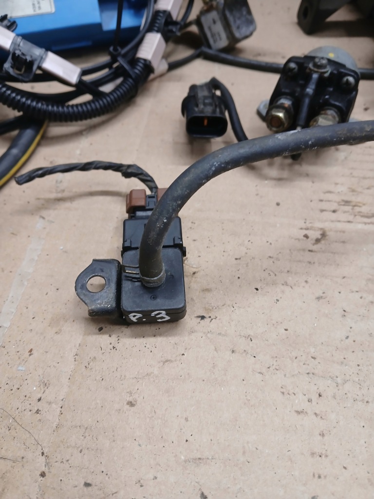 Датчик наддува давления l200 pajero mr577031 в Украине