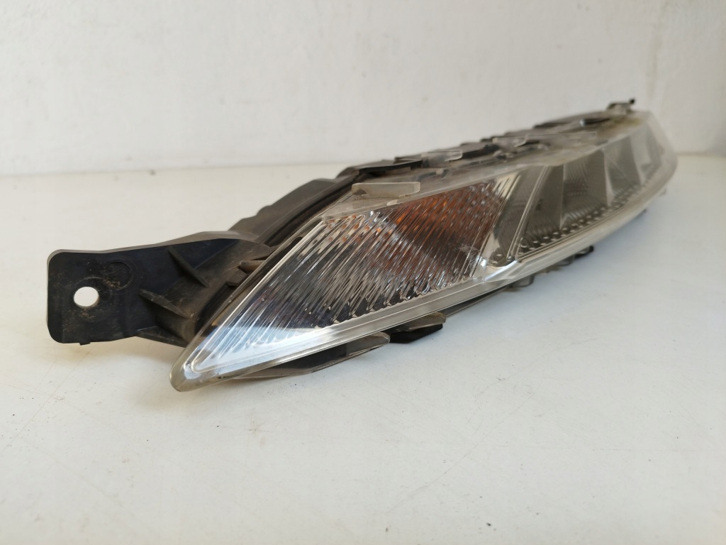 C4 picasso 2 фара led drl ліва 9676036380 Доставка