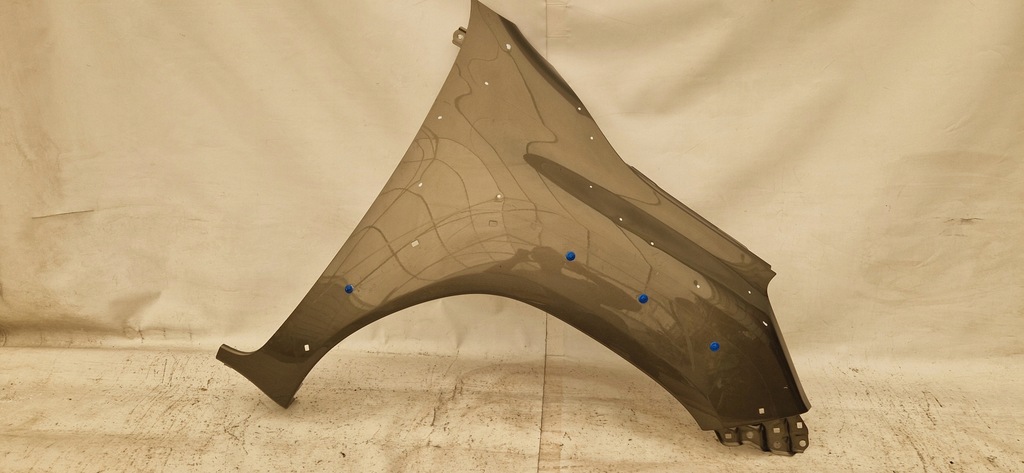 фото №1, Toyota hilux viii 8 крыло передний правый