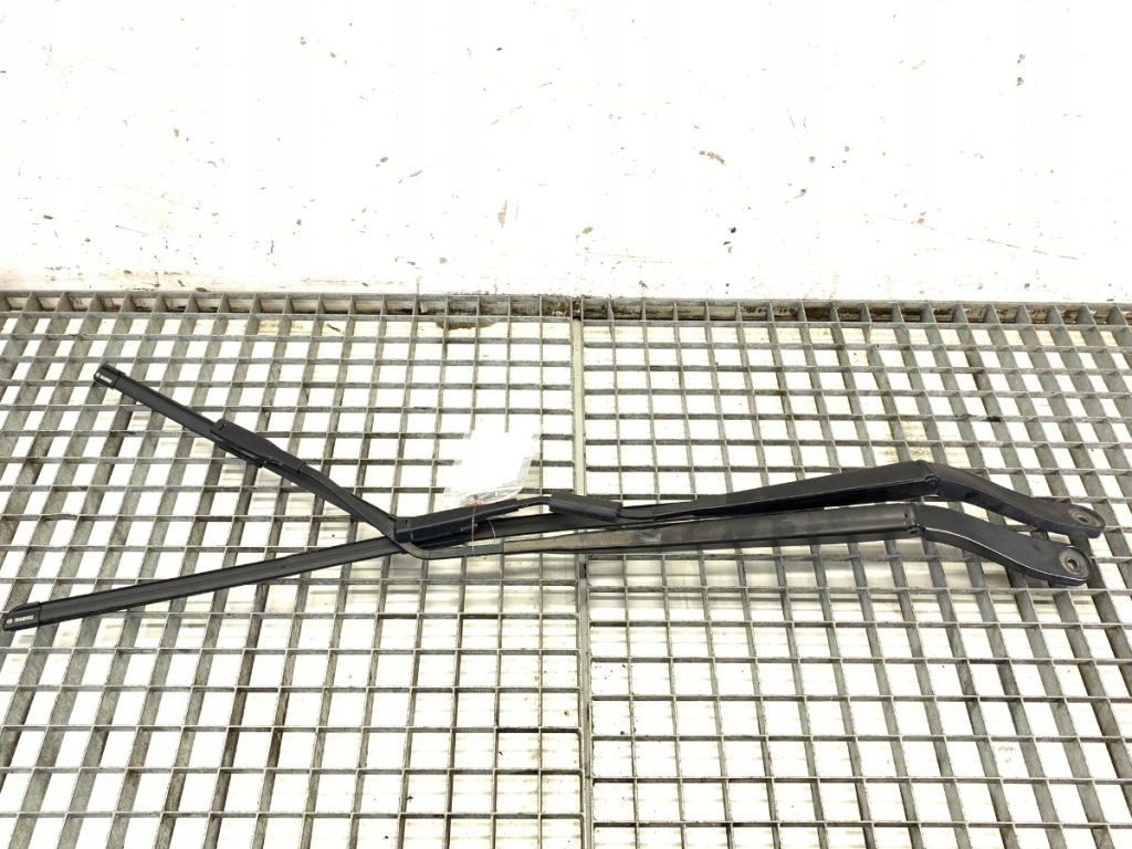 фото №1, Рычаг дворники комплект перед ford transit courier et76-17526-cb