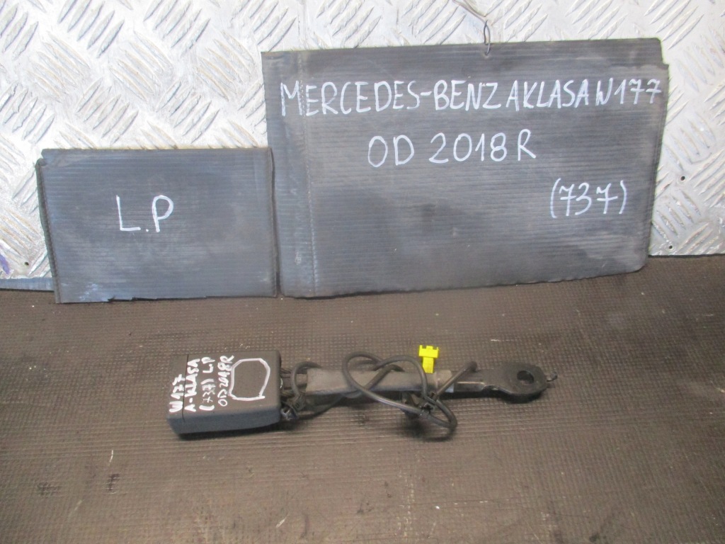 Купить Клипса поперечина левый перед a2478609503 mercedes a w177 18-23 r.