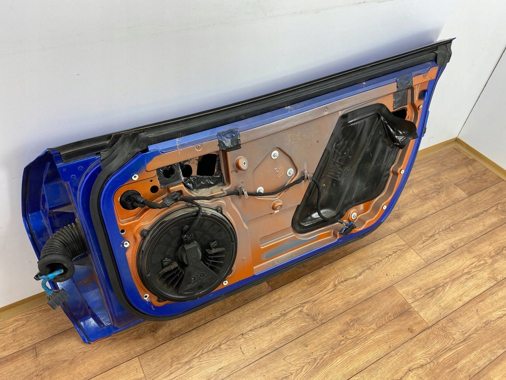 фото №9, Дверь правое chevrolet corvette c6 2005+