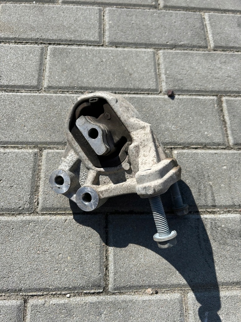 фото №1, Dodge ram 1500 19 подушка кронштейн двигателя