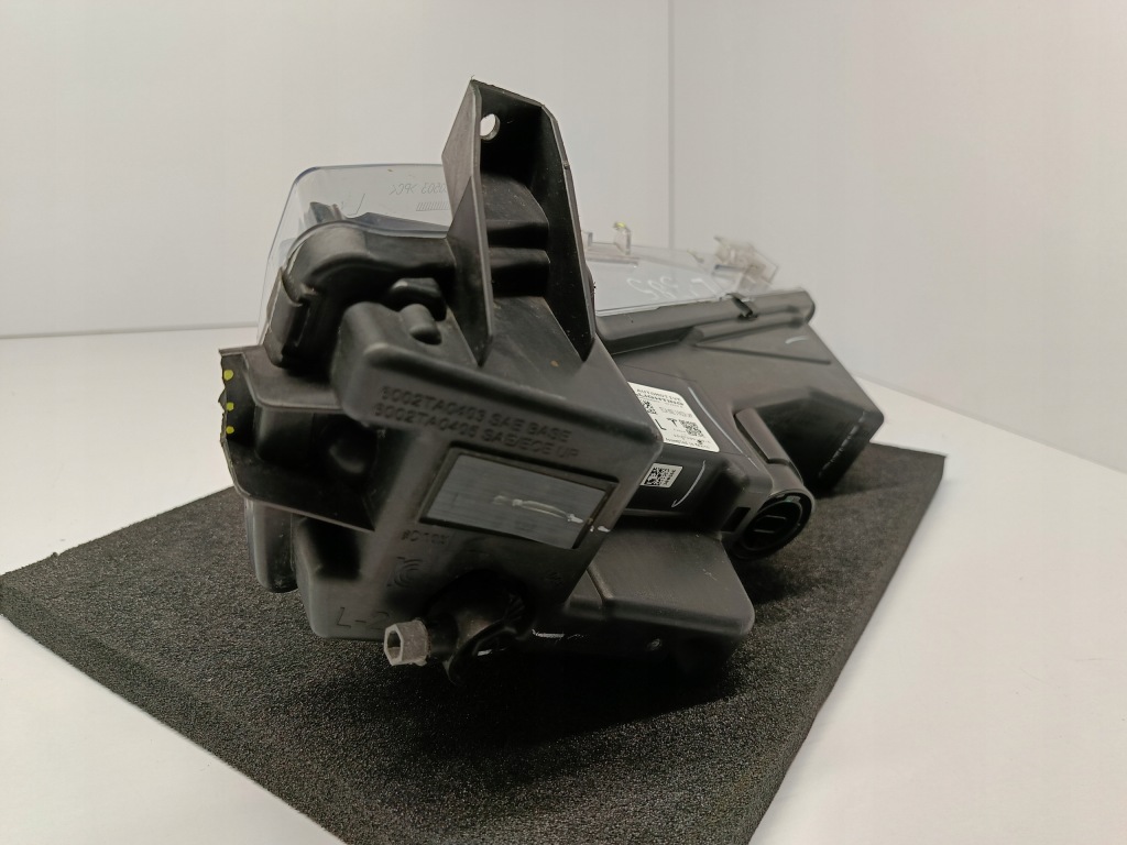 Tesla model 3 m3 17- протитуманна фара drl лівий фара протитуманна led 1077395-00-c в Україні