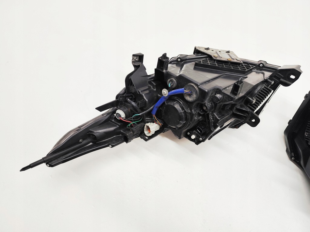 фото №13, Infiniti qx70 лампи фари перед ксенон комплект