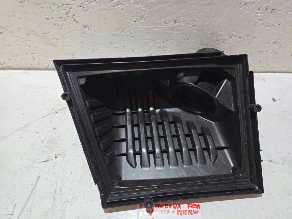 Корпус фільтра повітря bmw 1 f40 gora plus витратомір Київ