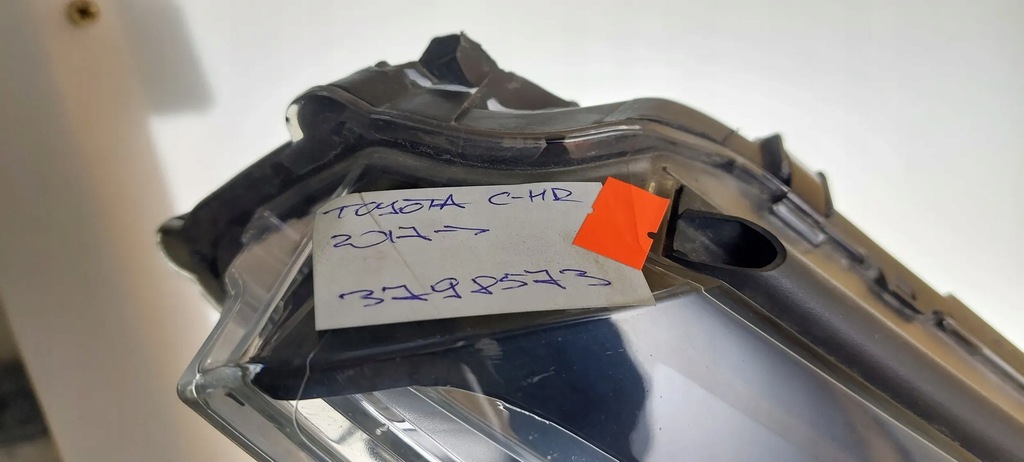 фото №11, Toyota c-hr 2018 лампи передні