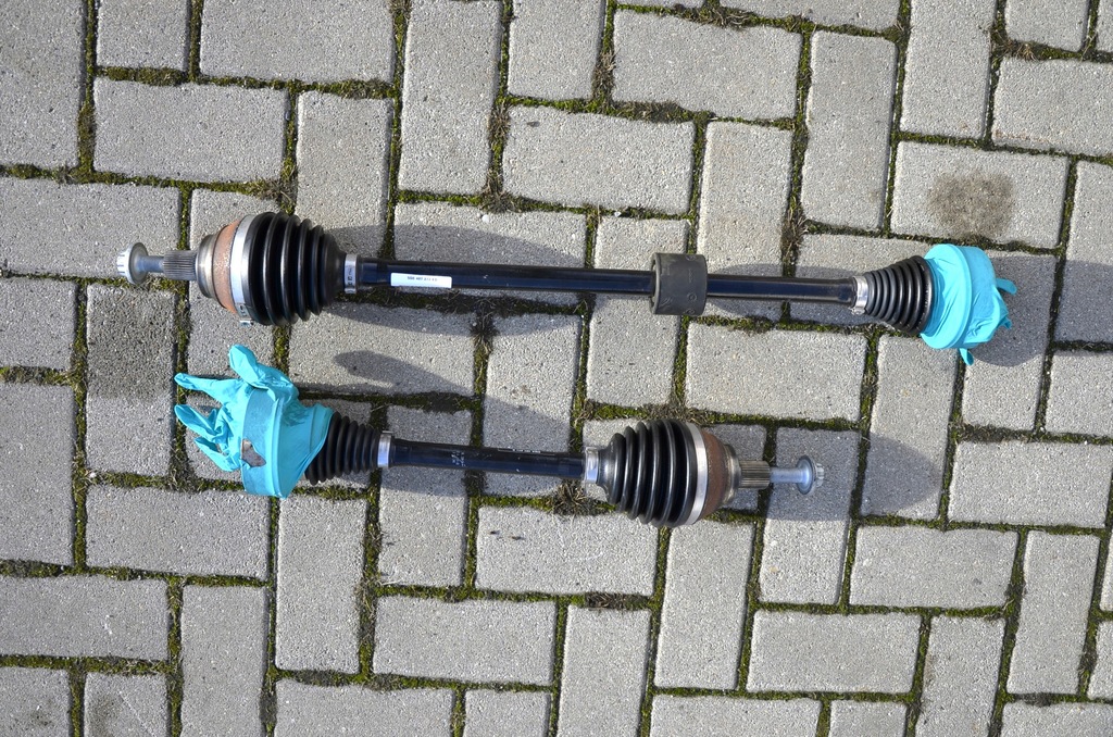 фото №1, Vw golf viii 8 приводной вал левая 5wa407271g