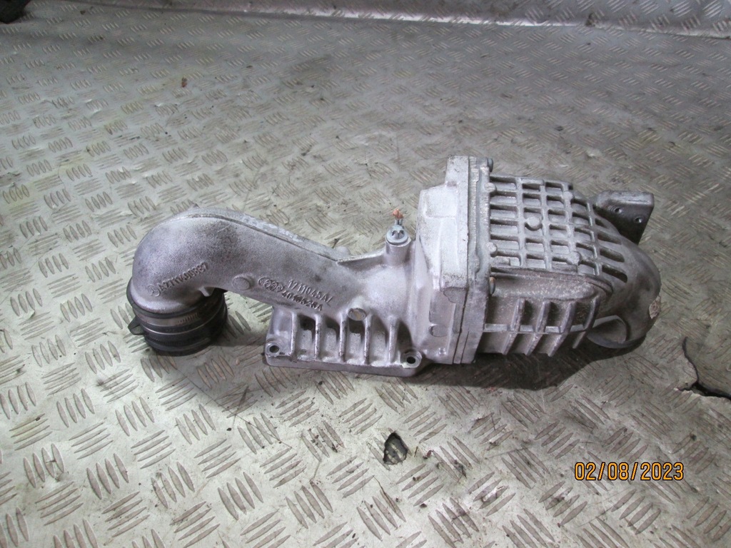 фото №1, Корпус компрессор mercedes c-klasa w203 1.8