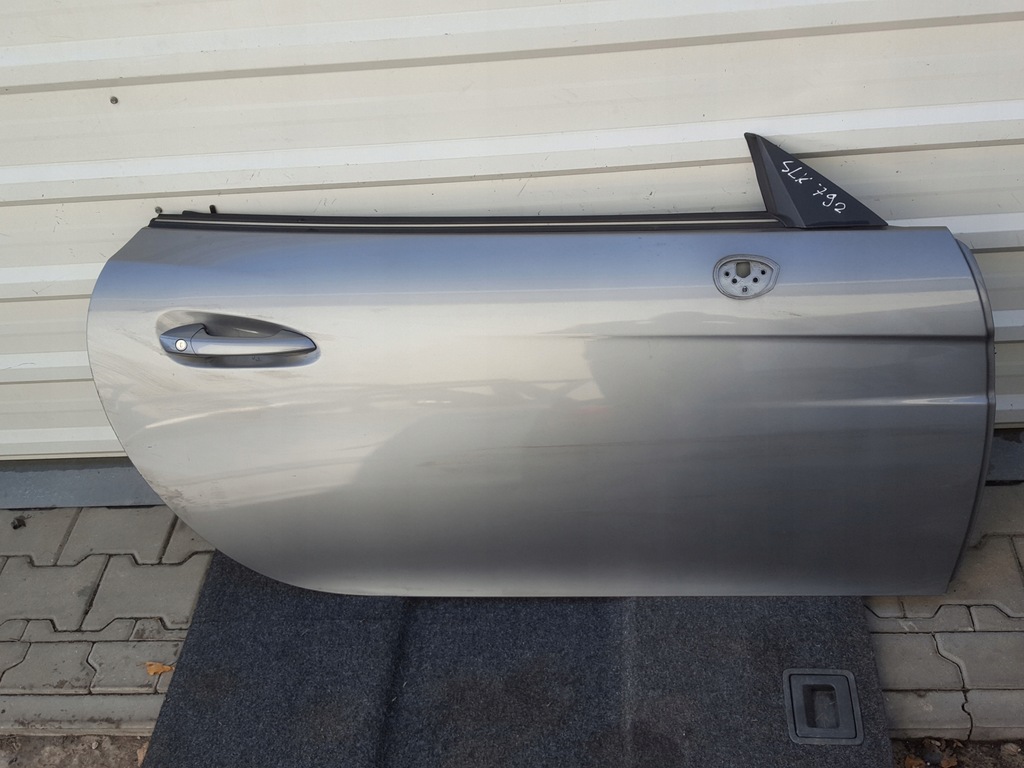 фото №1, Mercedes slk r172 w172 11r- дверь правое 792