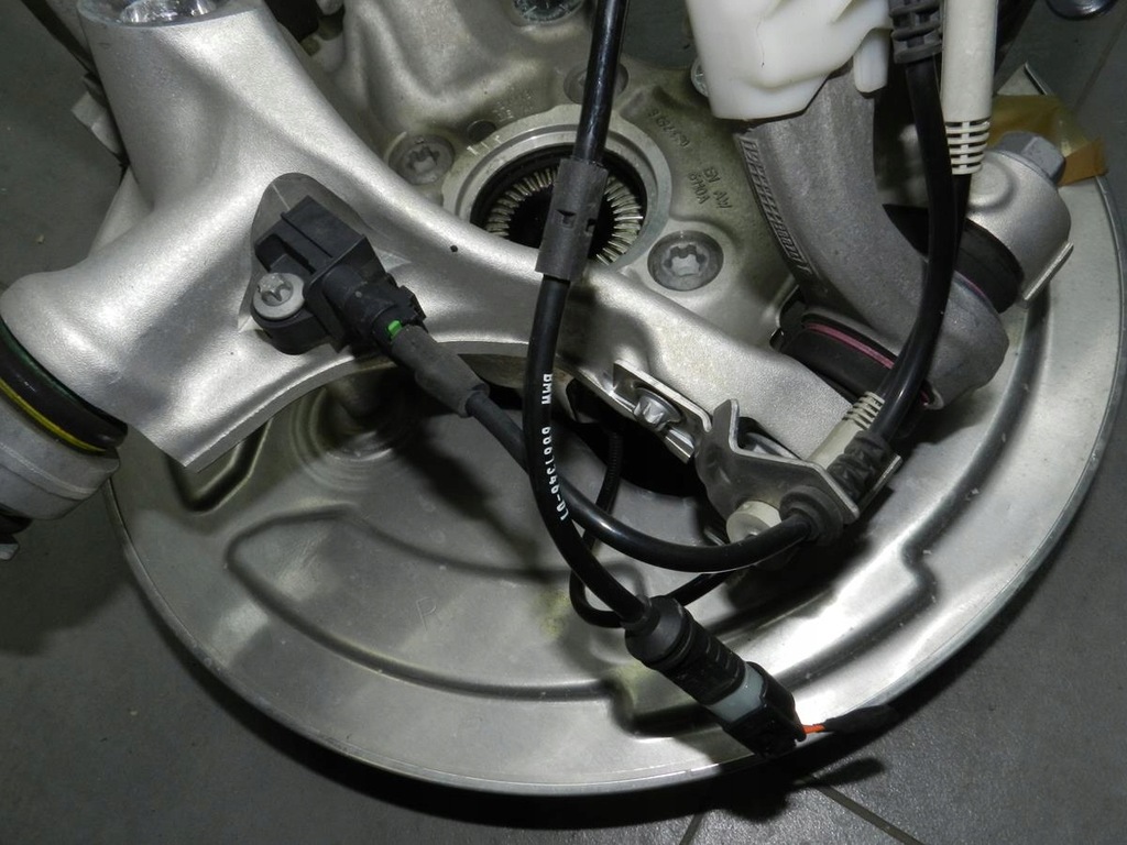 фото №8, Bmw m8 f91 поворотный кулак правая задняя рычаги 8092980