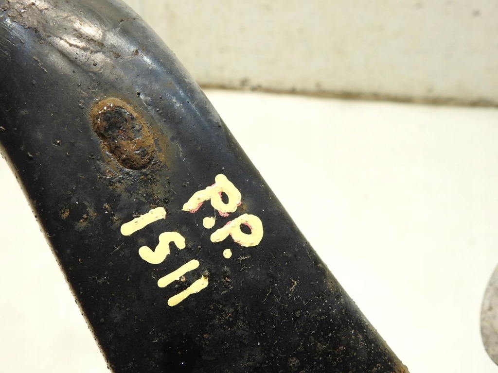 Важіль правий перед lexus is250 2 Ціна