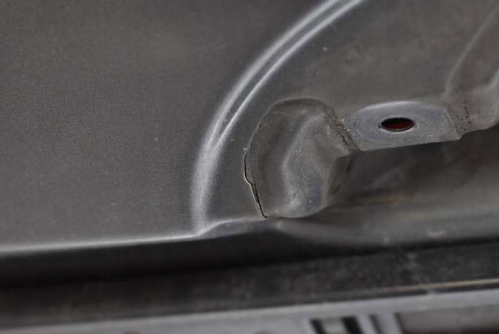 фото №8, Крышка багажника багажника задняя задняя графитовая nissan micra k12 3d 02-07