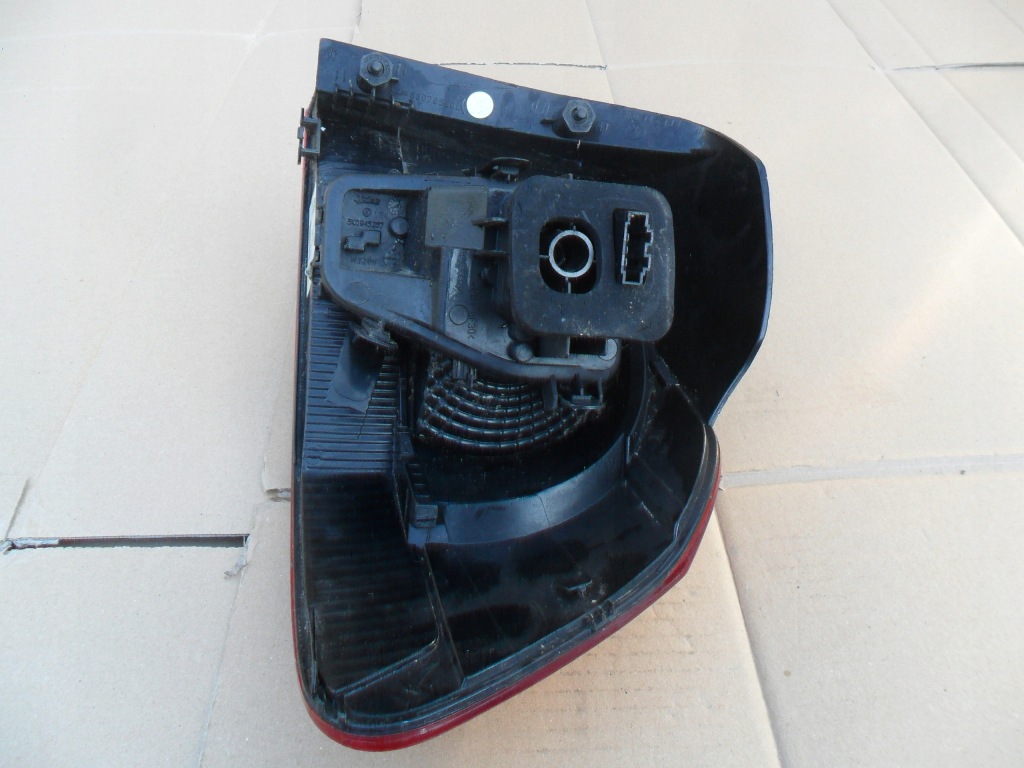 фото №13, Vw golf vi лампа левый задняя 5k0945095e