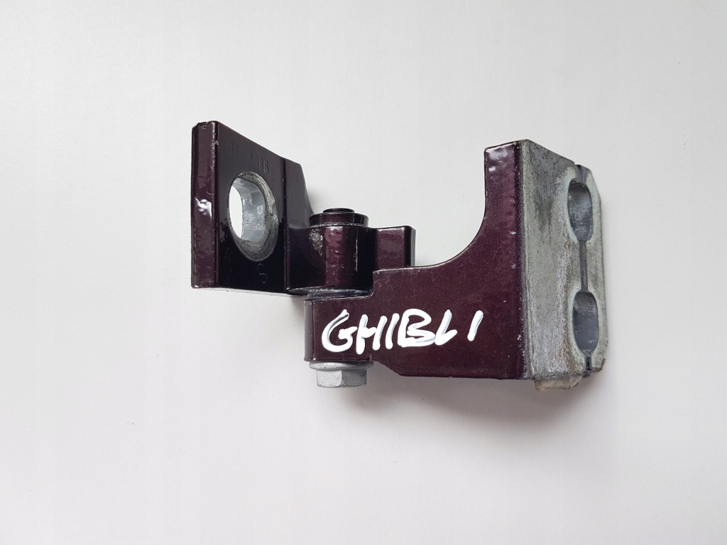 фото №1, Петля дверь левый задняя верхний maserati ghibli 13-