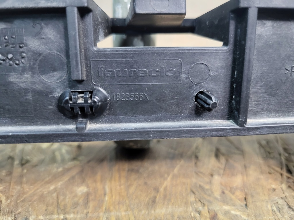 фото №8, Citroen c3 iii 3 aircross кронштейн бампера задняя