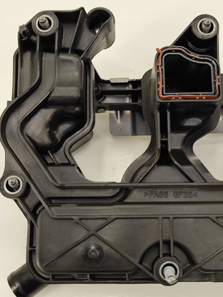 Кришка клапанів peugeot 5008 2 98279295 в Україні