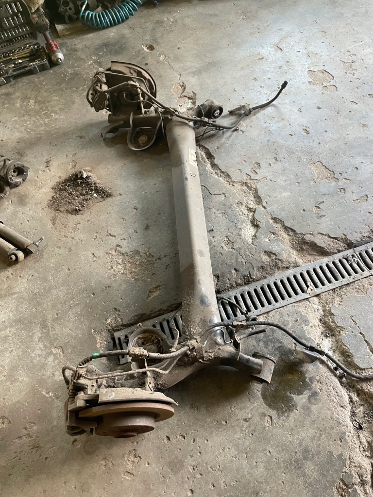 фото №1, Nissan qashqai ii j11 балка oś задняя подвеска