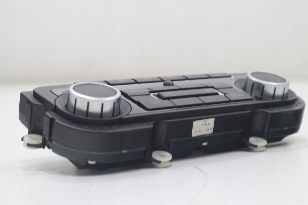 фото №7, Панель кондиционера 5k0907044bs golf vi