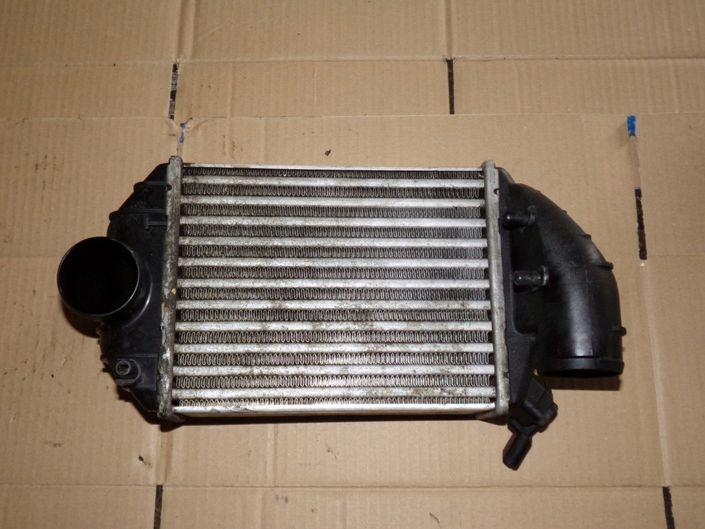 фото №1, Інтеркулер правий радіатор superb 2.5 tdi
